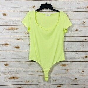 Elodie light green short sleeve bodysuit size XL